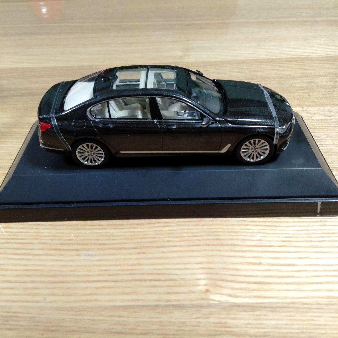 1/43 BMW 750Li ブラック メタリック塗装 ケースあり 箱あり