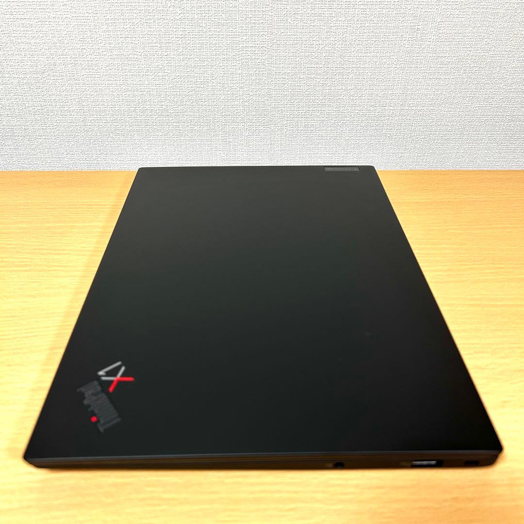 美品 Lenovo THINKPAD X1 CARBON Gen10 第12世代