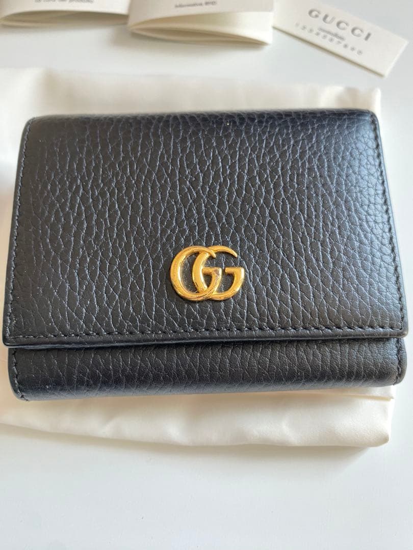 GUCCI 三つ折り財布