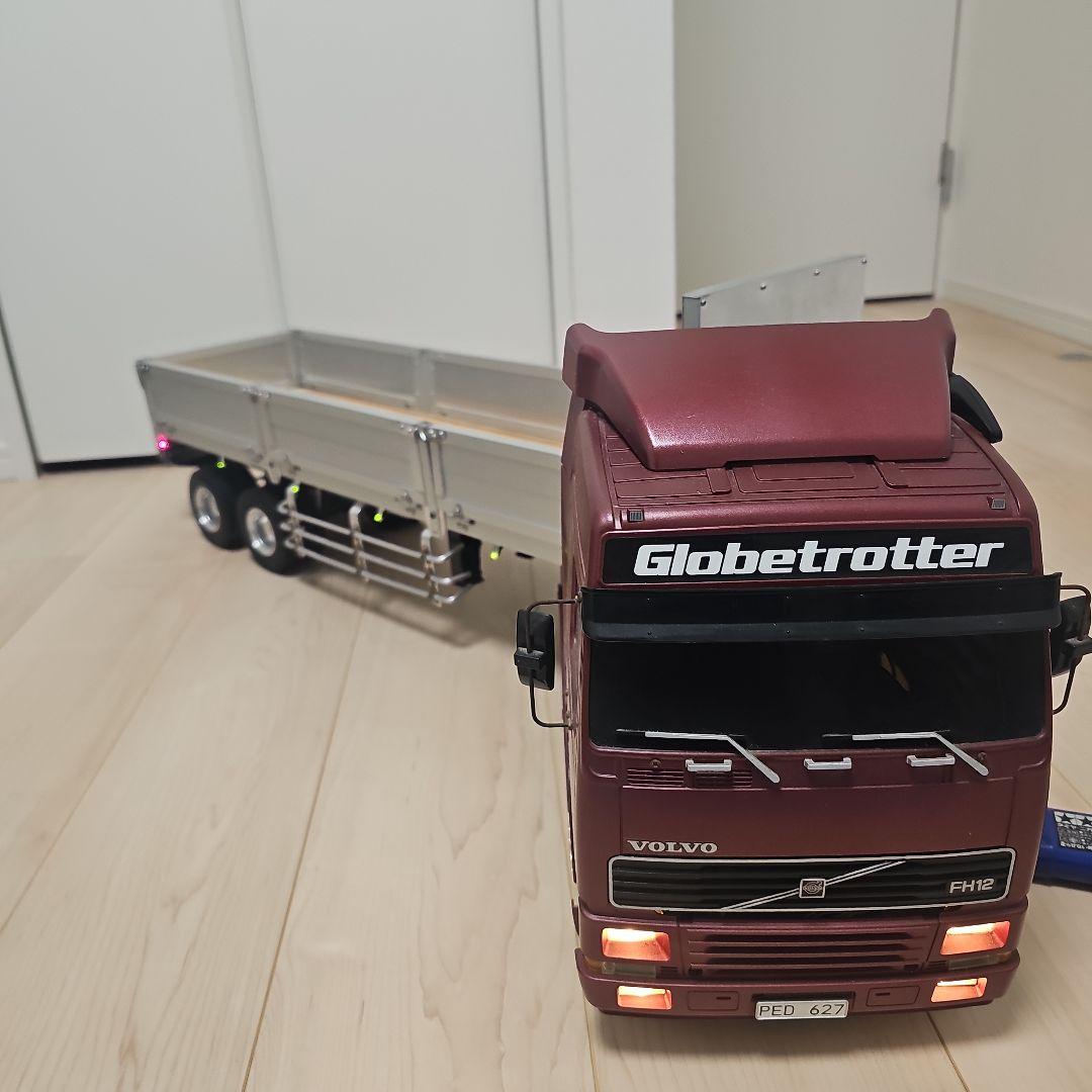 タミヤ1/14　平ボディートレーラVolvo FH12ヘッド　プロポセット