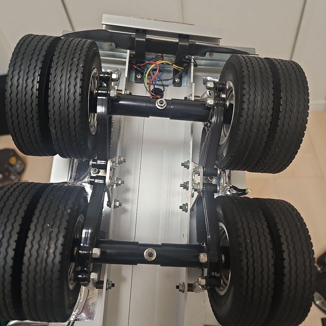 タミヤ1/14　平ボディートレーラVolvo FH12ヘッド　プロポセット