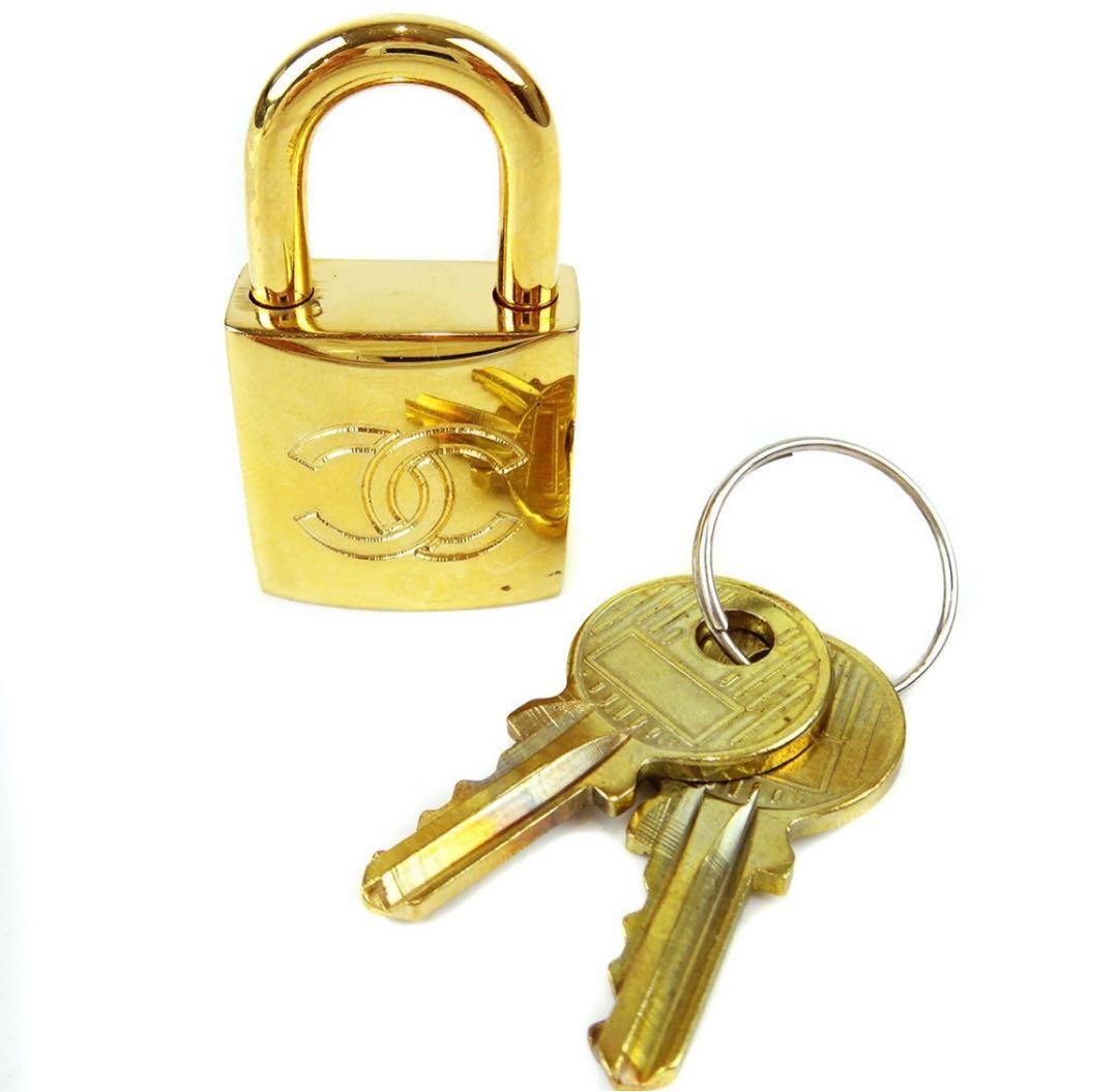 R2206 シャネル ココマーク カデナ キー セット 南京錠