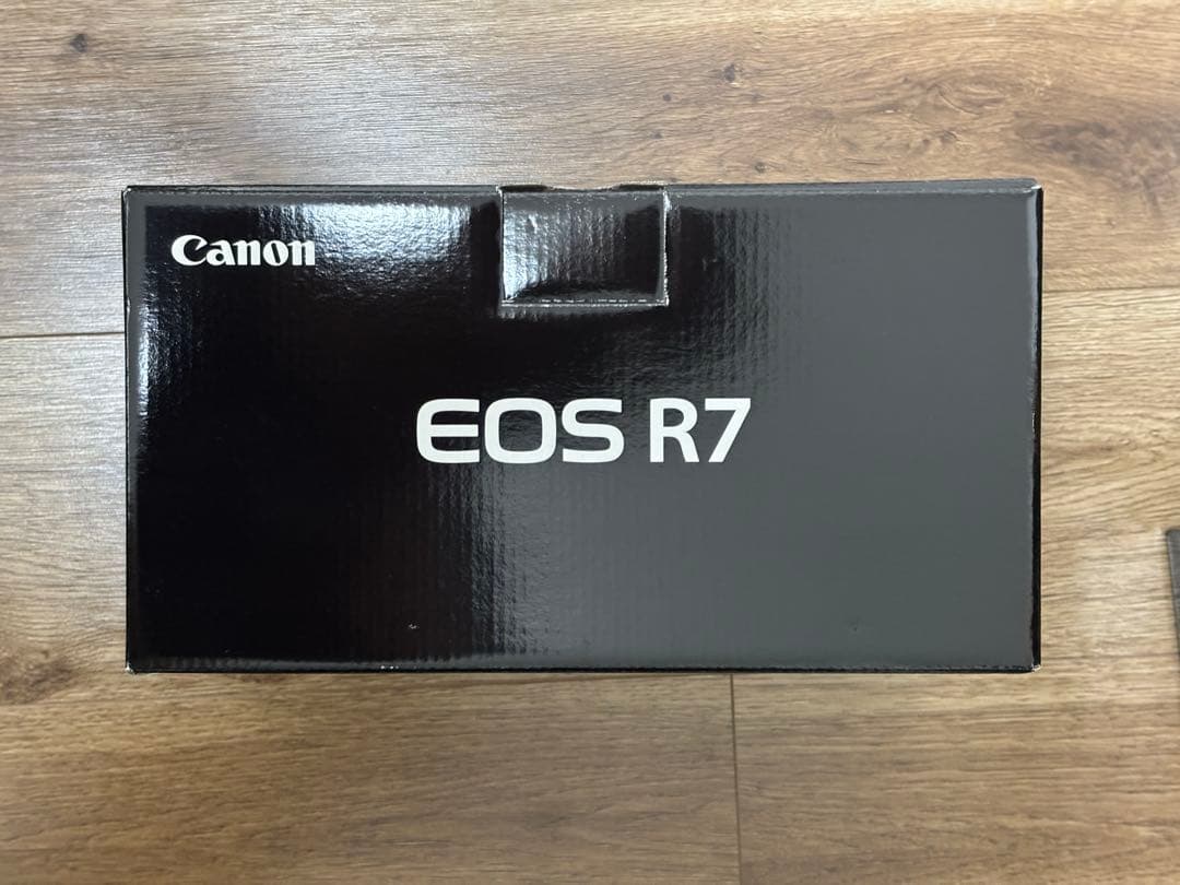 【中古】Canon EOS R7 本体 取扱説明書付き