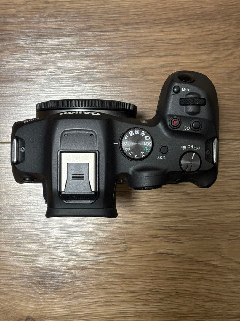 【中古】Canon EOS R7 本体 取扱説明書付き
