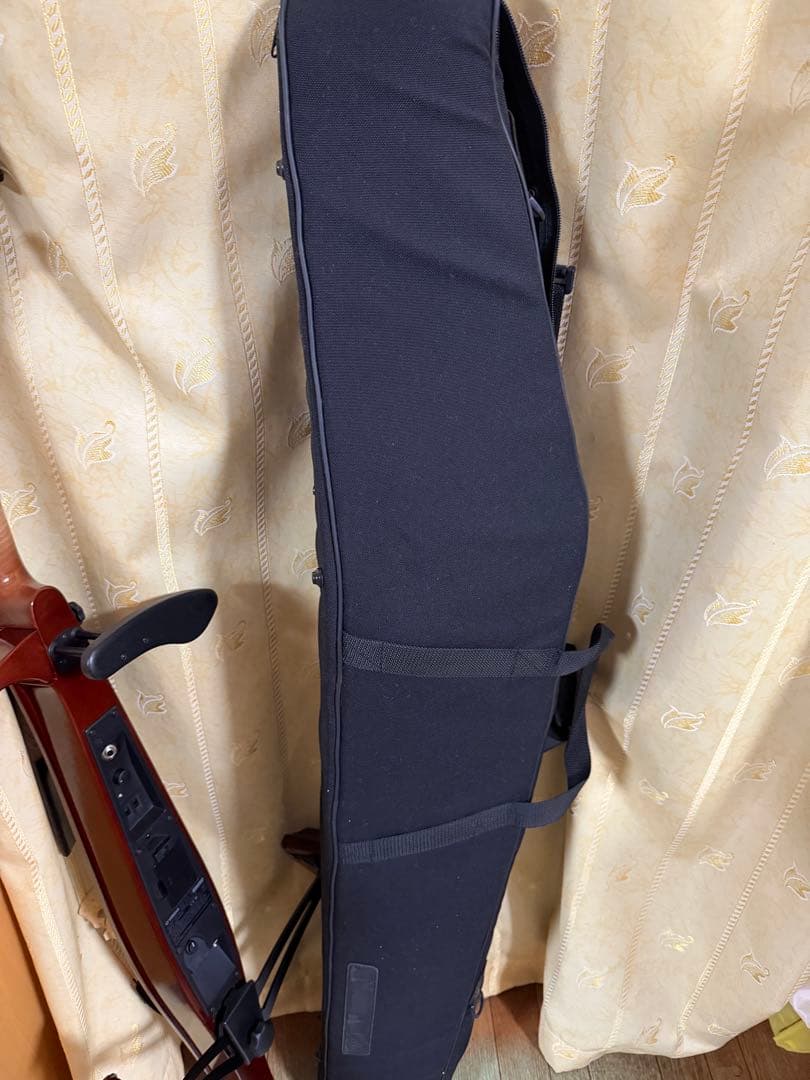 サイレントチェロSVC200 ヤマハ　弓付き