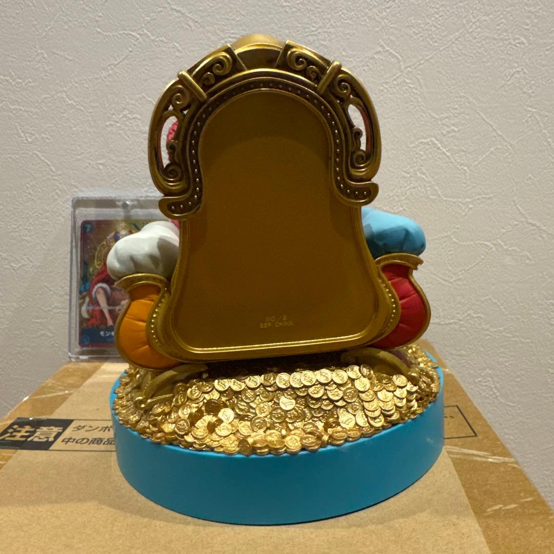 ワンピース ルフィ フィギュア 王冠付き