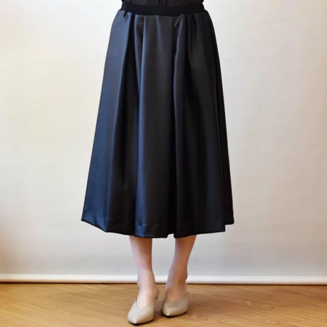 ✨新品　未使用品✨irise（イリゼ）レザーライク フレアスカート