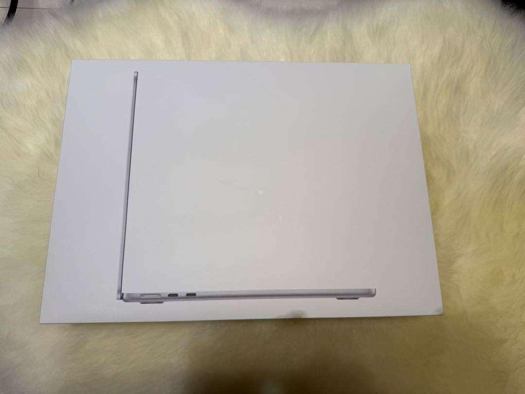 MacBook Air 2022M2 SSD256GB メモリ8GB