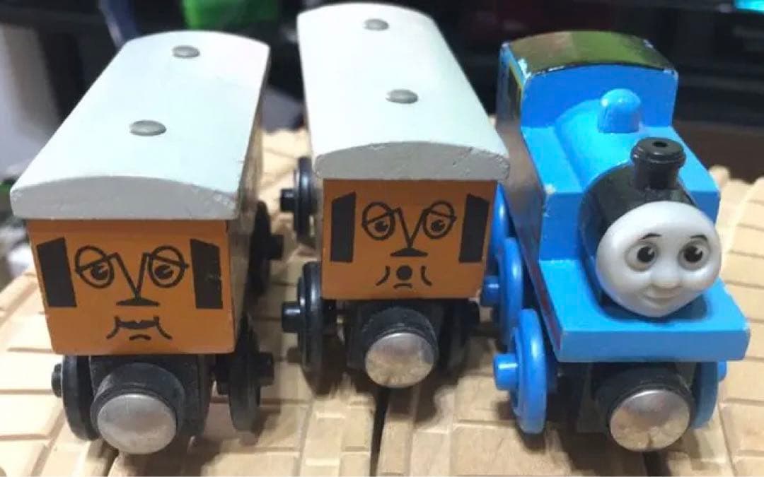 レア　溝アリ　Thomas 機関車トーマス　木製　レール　セット