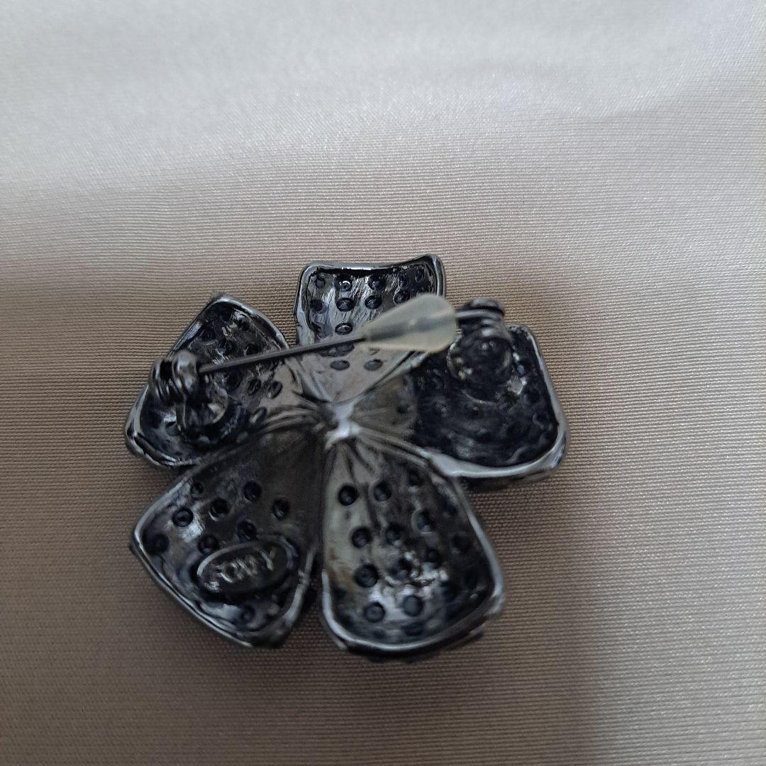 フォクシー　お花ブローチ