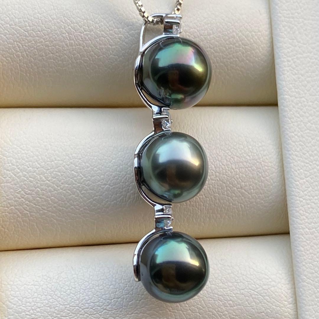 本真珠　南洋黒蝶真珠3連パールネックレストップ　ピーコックグリーン虹色PT804