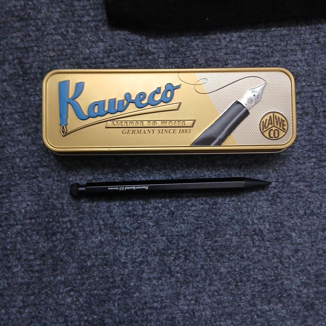 多様なペンセットとKawecoペン