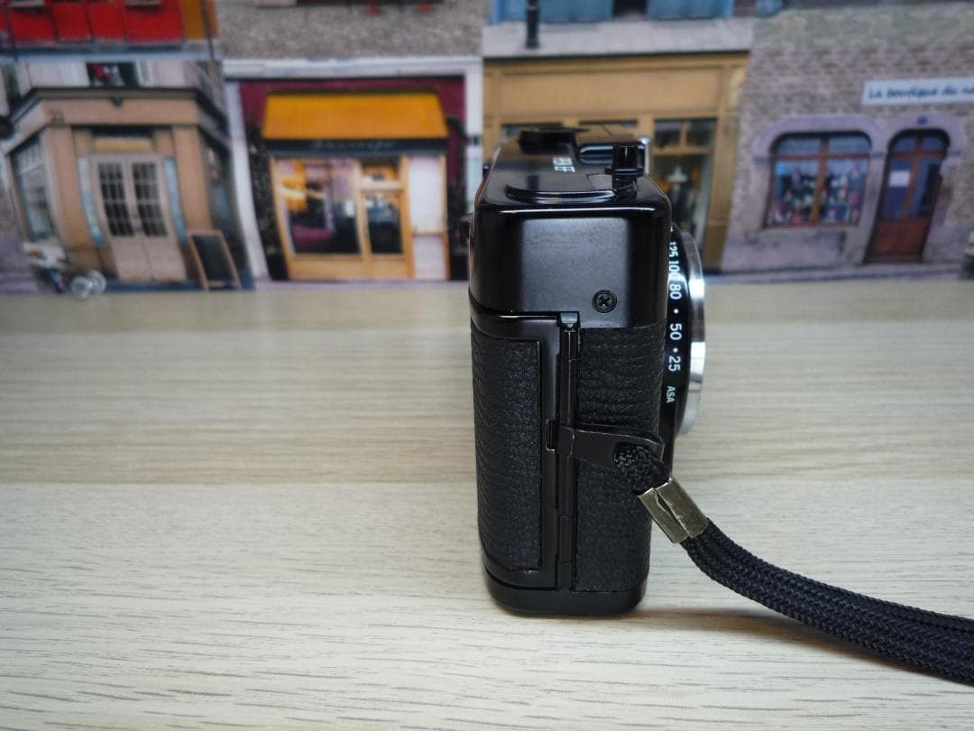 ☆ストロボ付きハーフカメラ☆ OLYMPUS PEN EF　㉖