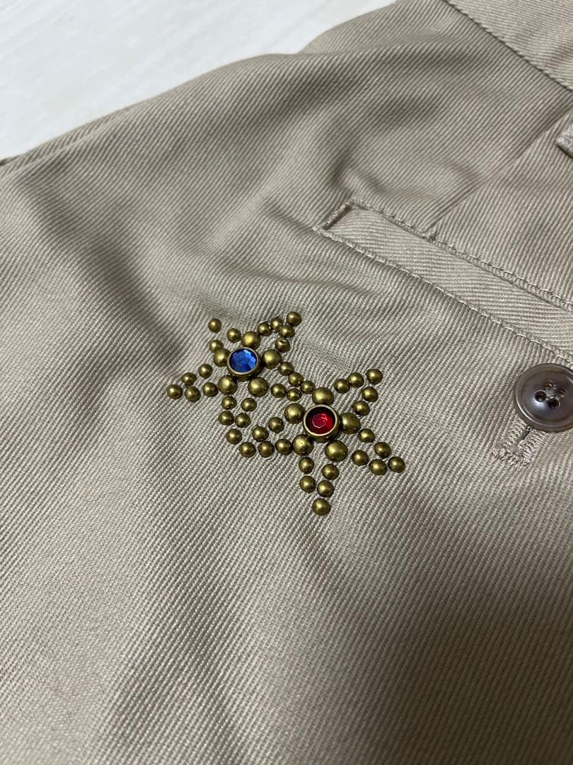 【Schott タックパンツ フラワースタッズ付き】