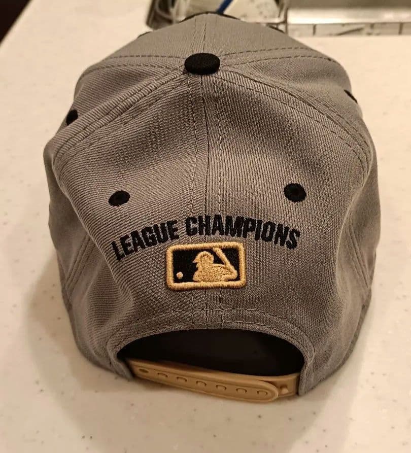 新品未使用　New Era 2024 ワールドシリーズ キャップ