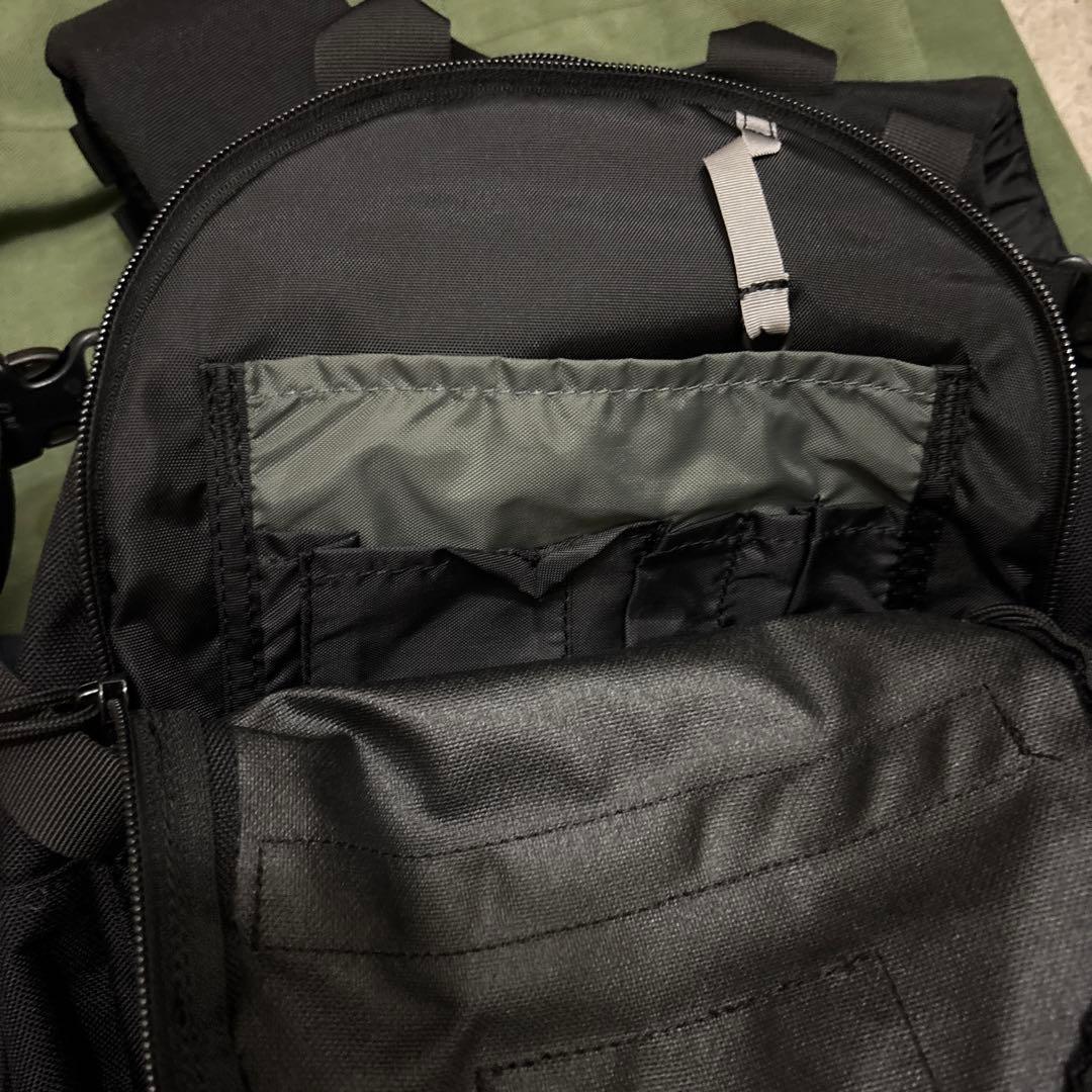 米軍放出品 CAMELBAK製 キャメルバック 黒 ハイドレーション USN