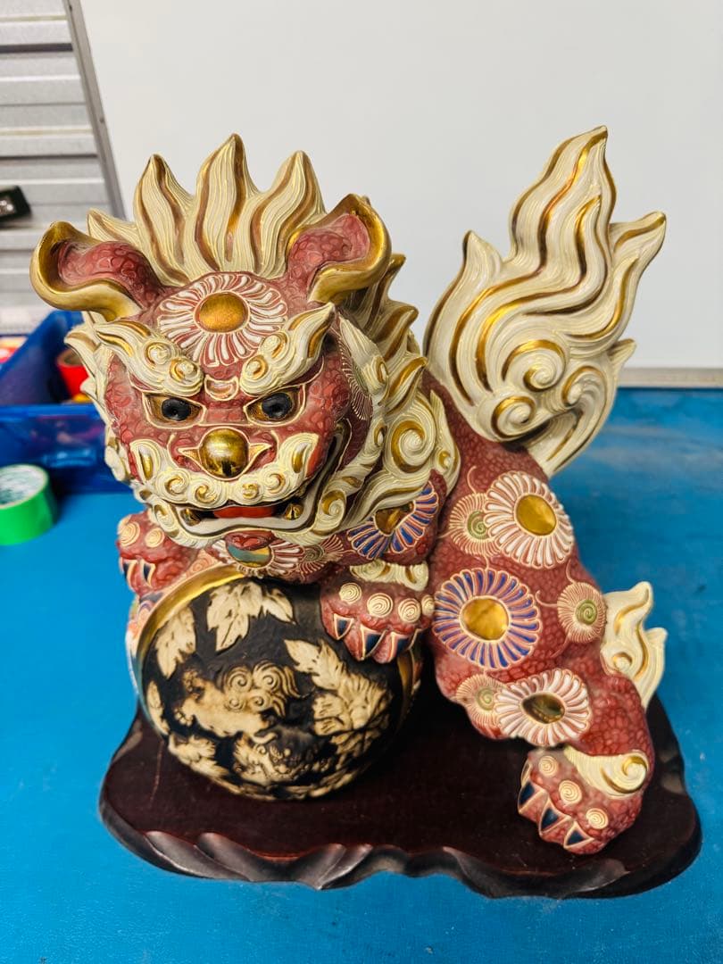 九谷焼 獅子 シーサー 高さ約40cm 大きめ 縁起物 伝統工芸品　置き物