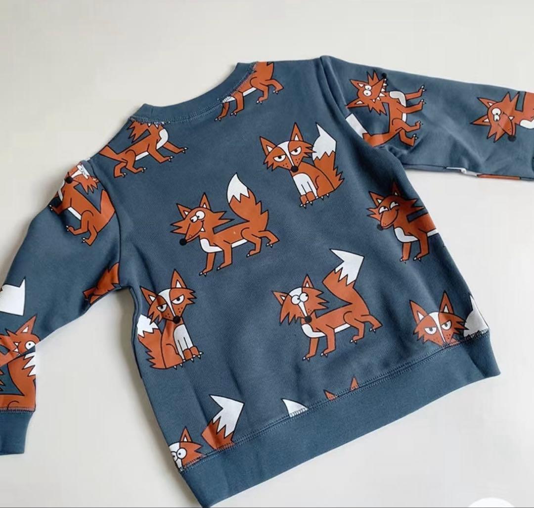 新品未使用　 ステラ　マッカートニー　キッズ　トレーナー　裏起毛上下セット　6Y