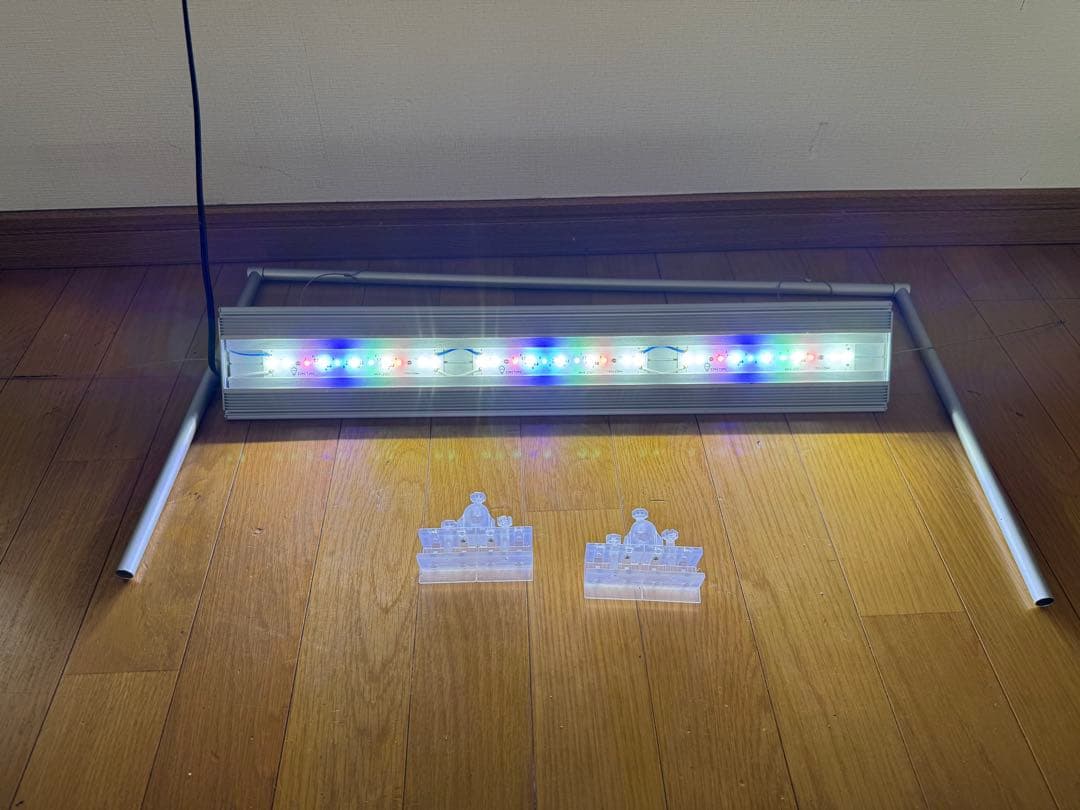アクロ LED TRIANGLE用ライト＋スタンド 60cm水槽用