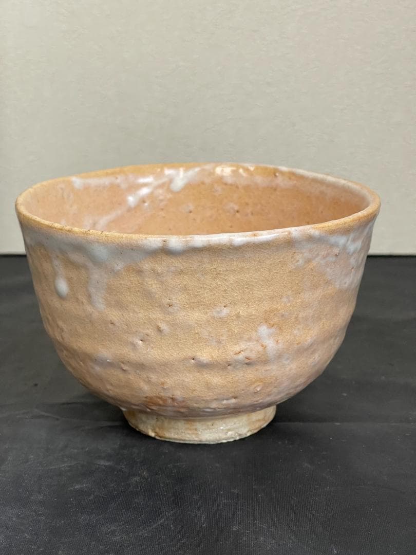 野坂康起　萩茶碗　共箱　３３５