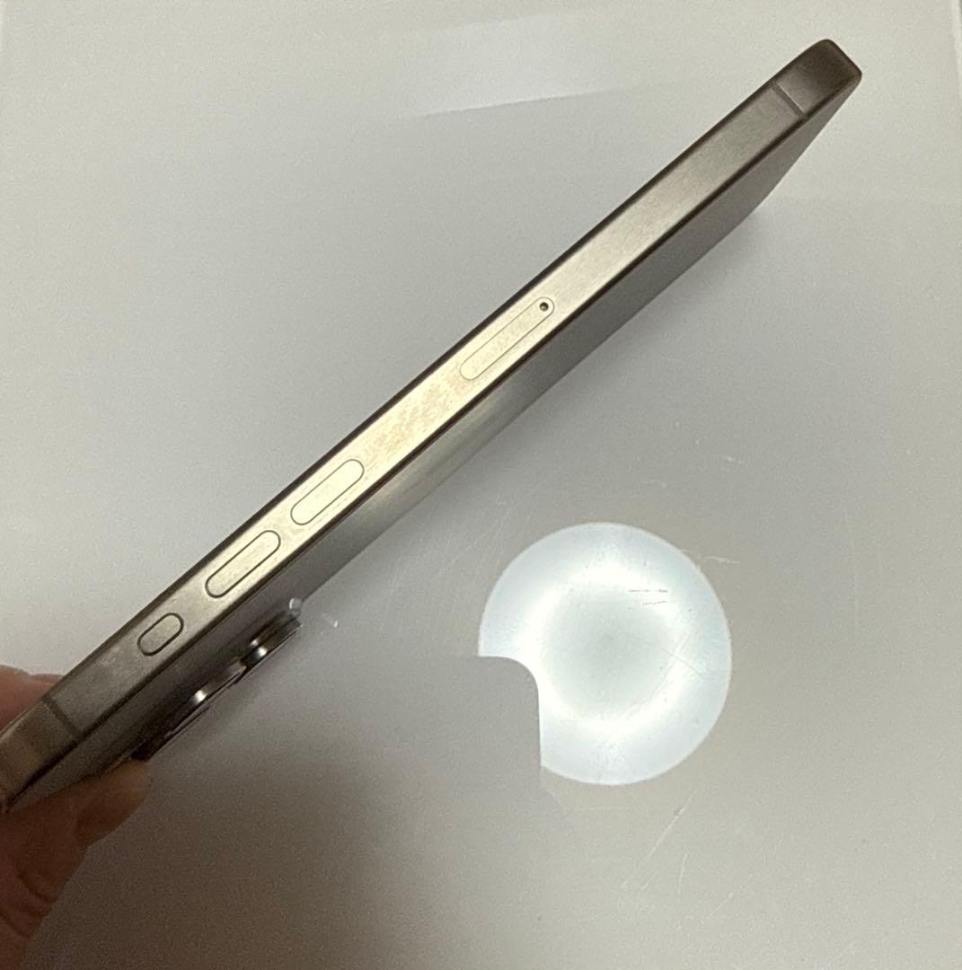 Apple iPhone 15Pro max 本体　難あり