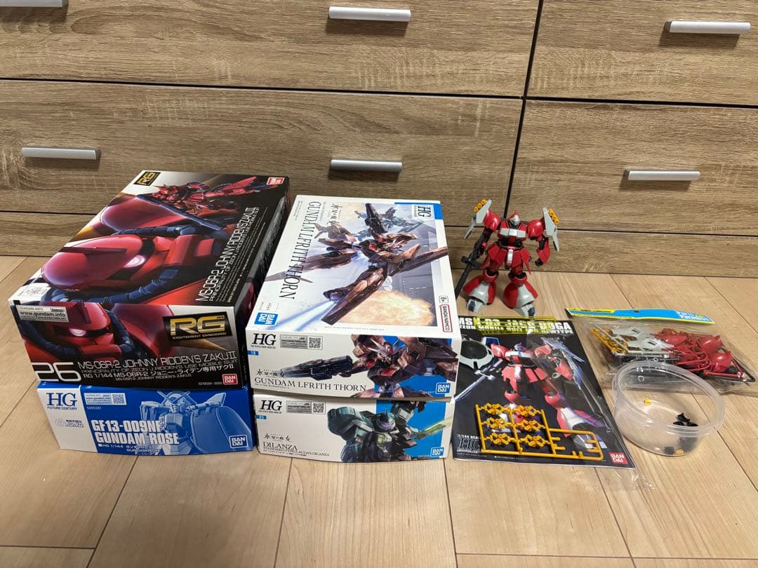 ガンプラ RG高機動型ザク　HG ルブリス ディランザ ローズ ヤクトドーガ