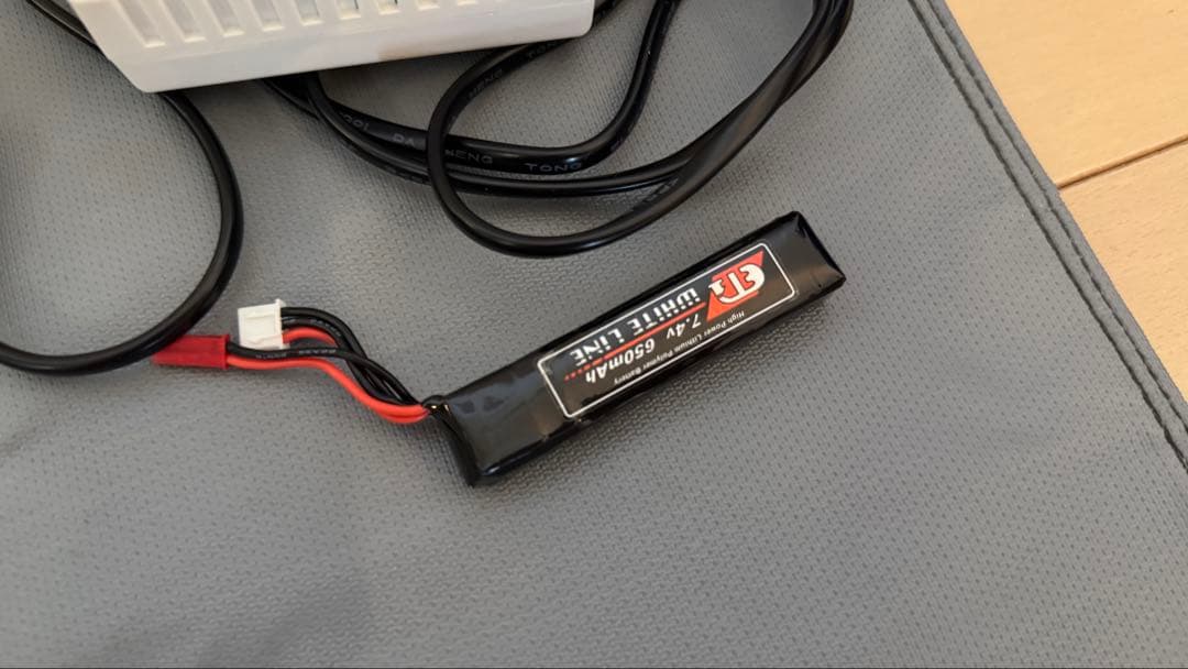 【Hi-Capa E 】100発マガジン&バッテリー付き