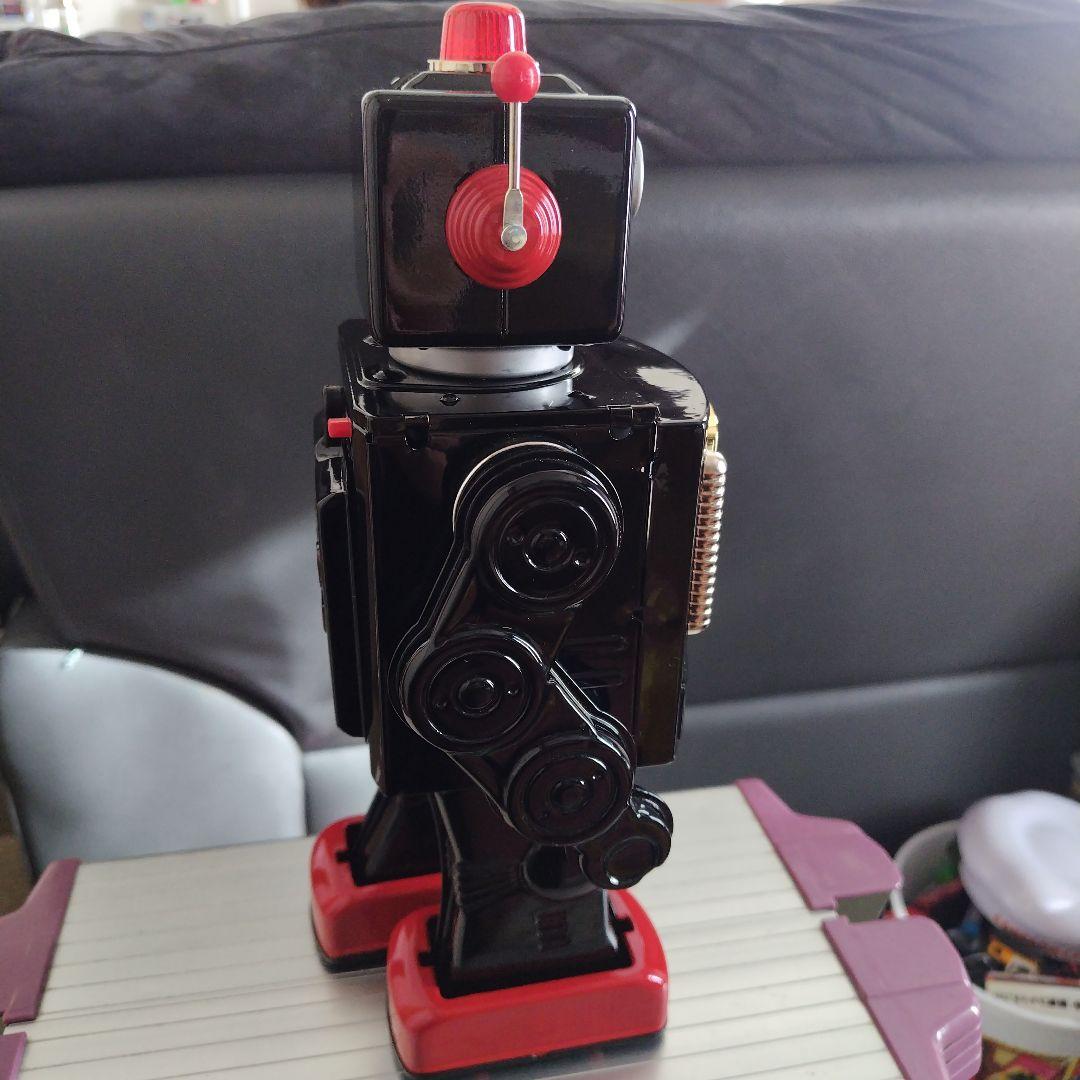 メタルハウス ブリキテレビロボット