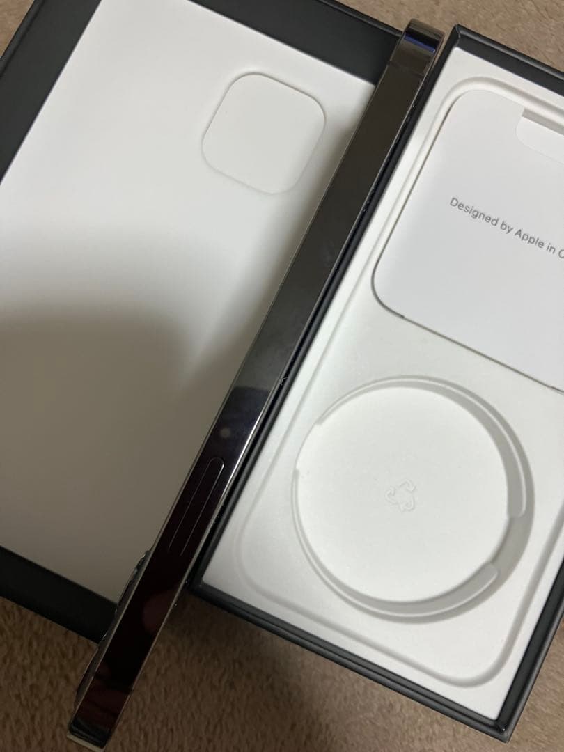 美品　iPhone12pro 128GB グラファイト　SIMフリー