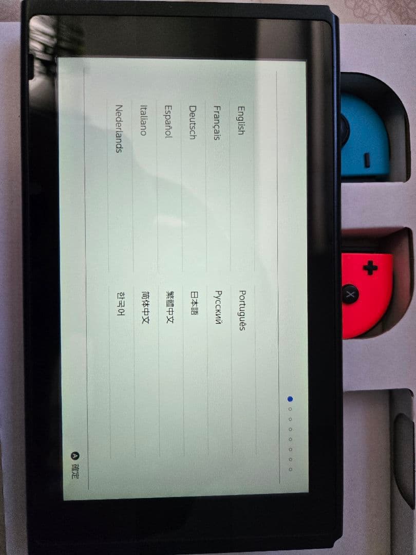 Nintendo Switch 本体 ネオンブルー・ネオンレッド　プロコン付き