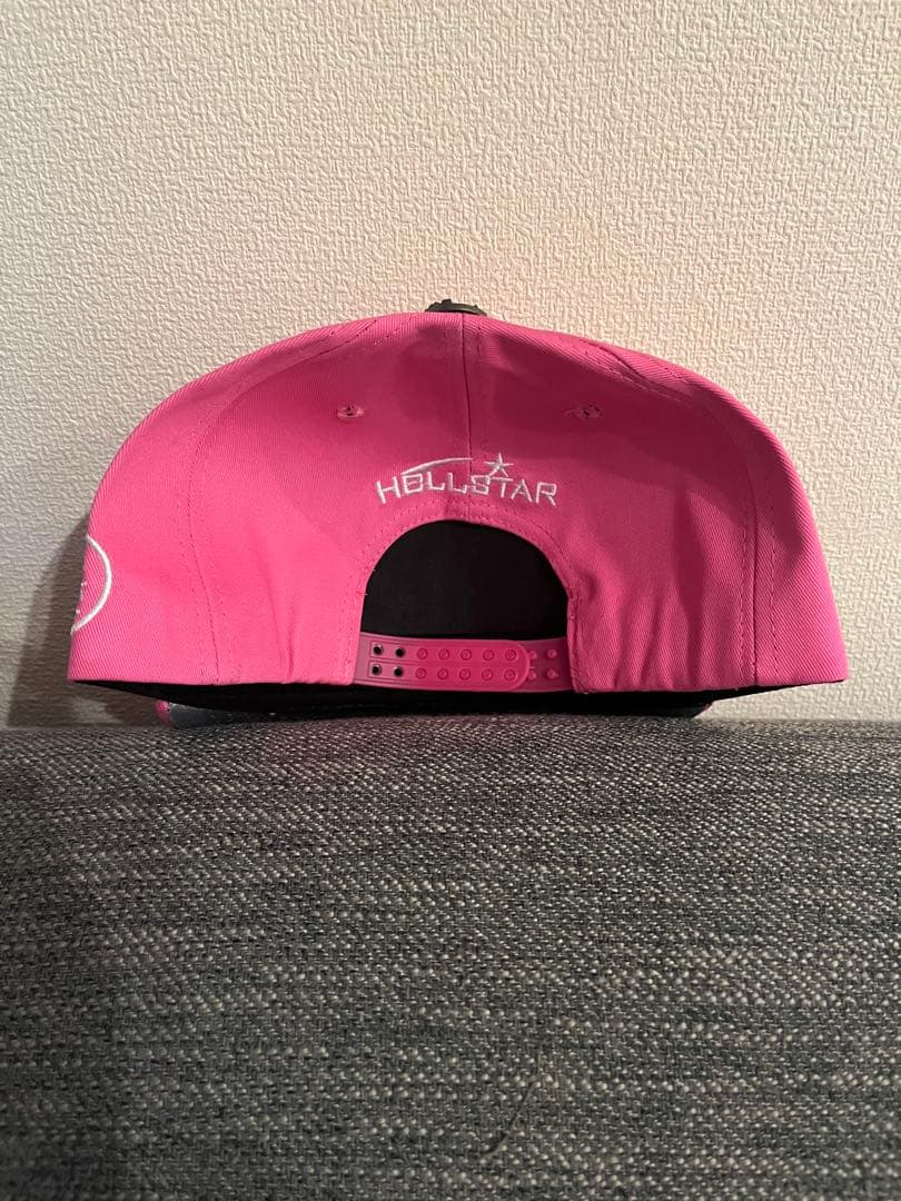 希少 海外限定 HELLSTAR OG PINK SNAP BACK CAP