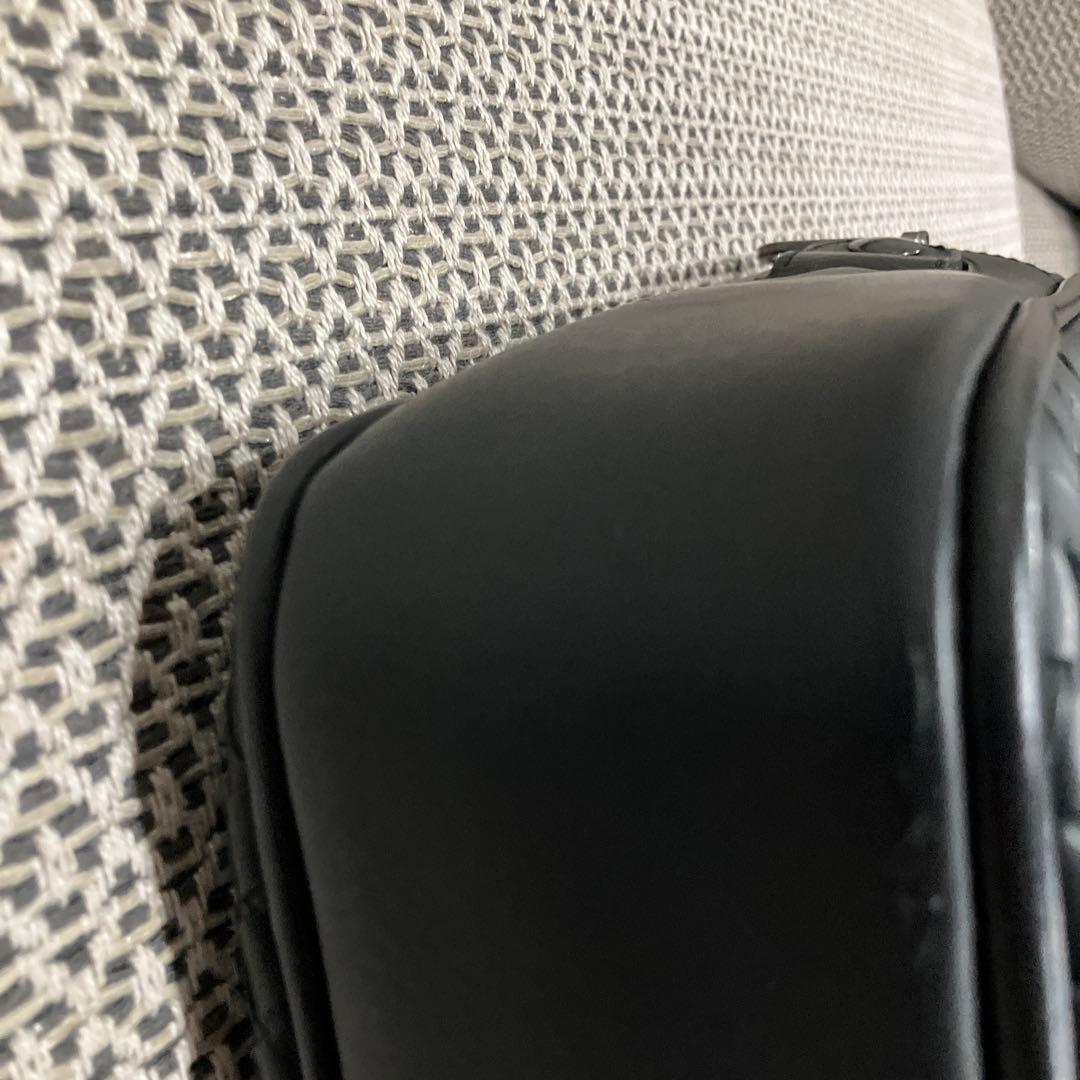 ブラックレザー編み込みビジネスバッグ