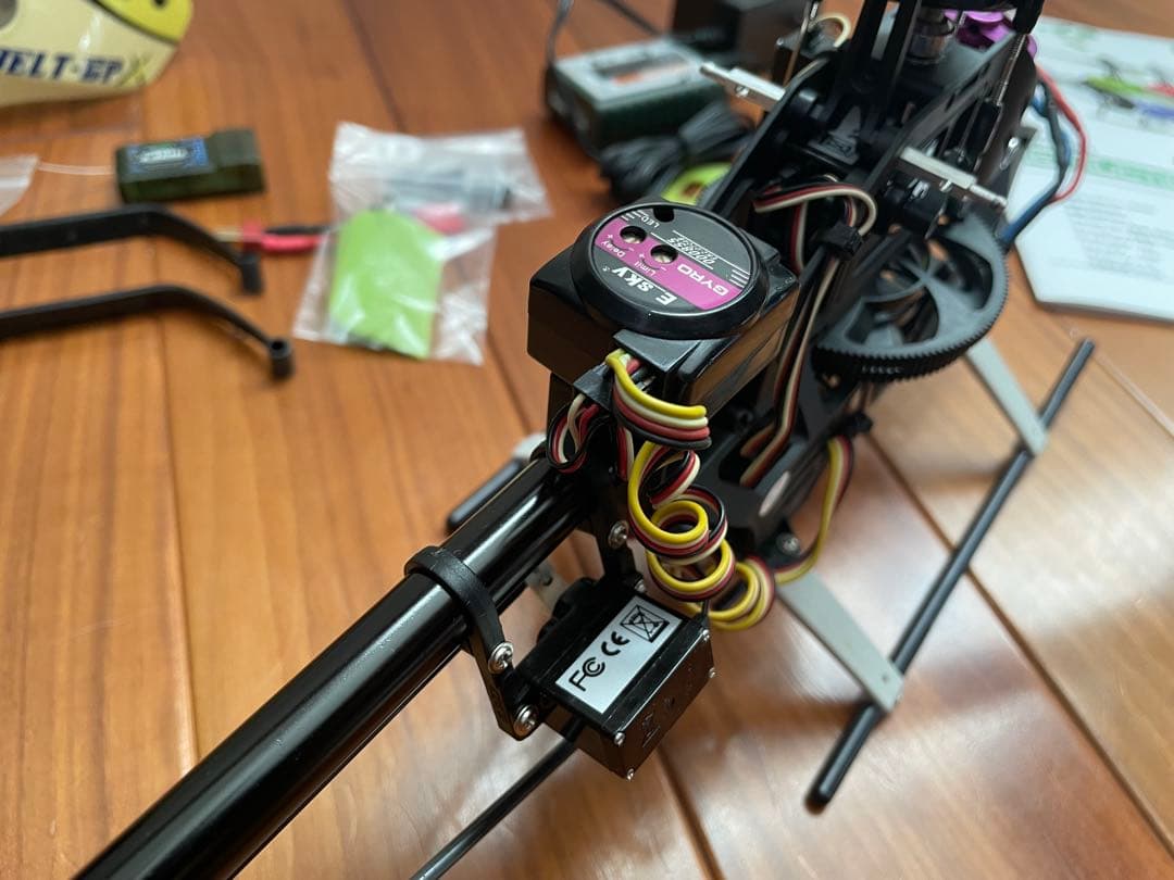 E-sky ラジコンヘリコプター