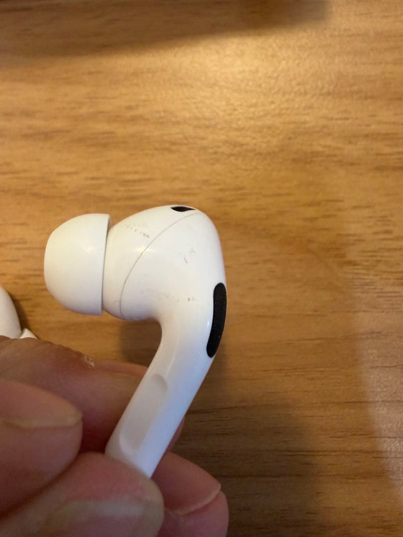 AirPods Pro 2 本体 正規品　箱付き(未使用イヤチップ付けます)