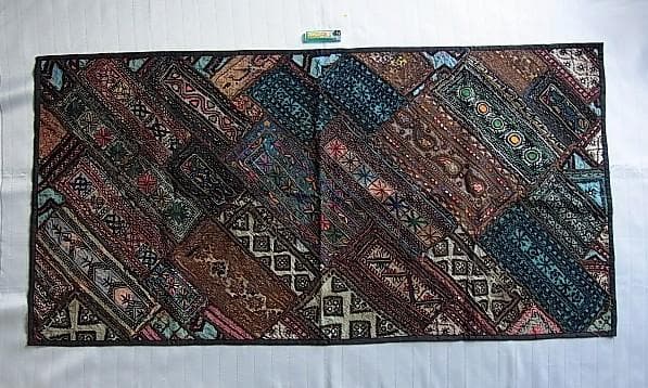 ★A2102★　67×134㎝　古い民族　刺繍　パッチワーク　アンティーク