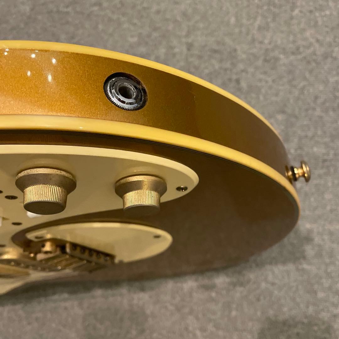 ブライアン・メイ・ギターズ ジュビリー・ゴールド・フィニッシュ 送料込