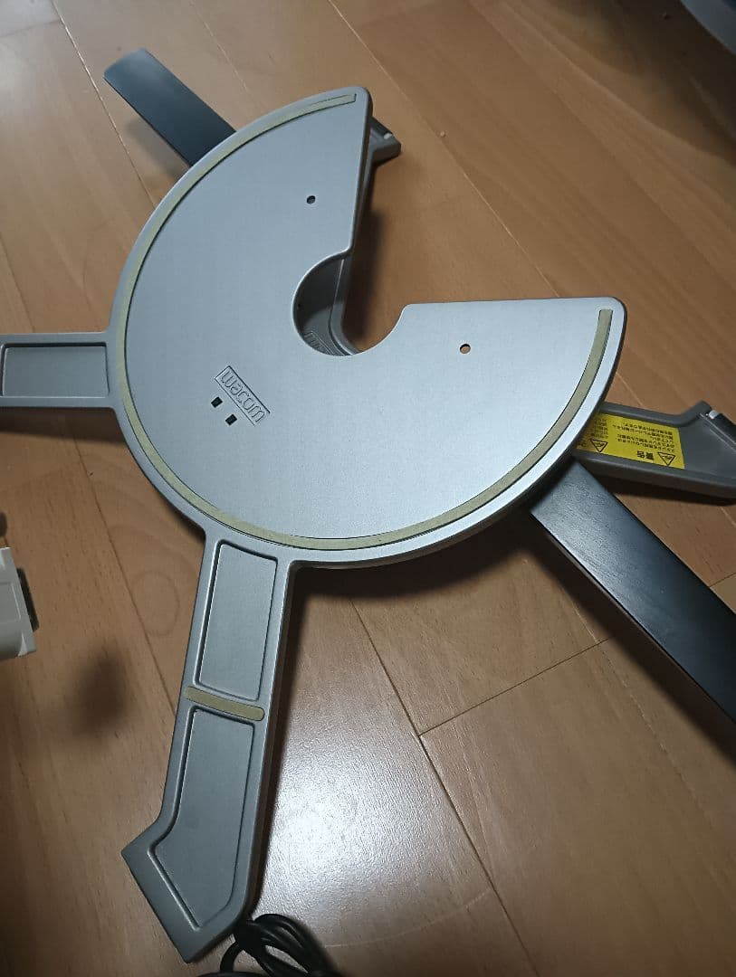 ワコムCintiq22HD DTK2200液晶ペンタブレット本体