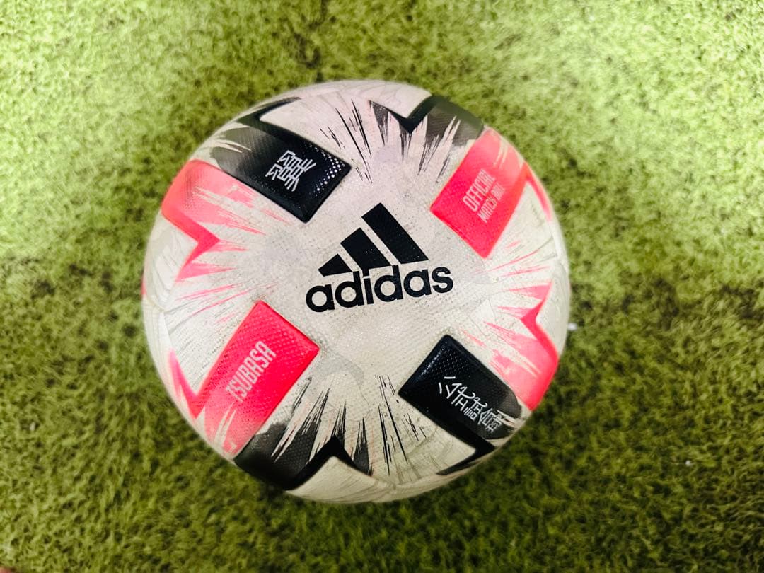 adidas 公式試合球 キャプテン翼モデル サッカーボール5号球②