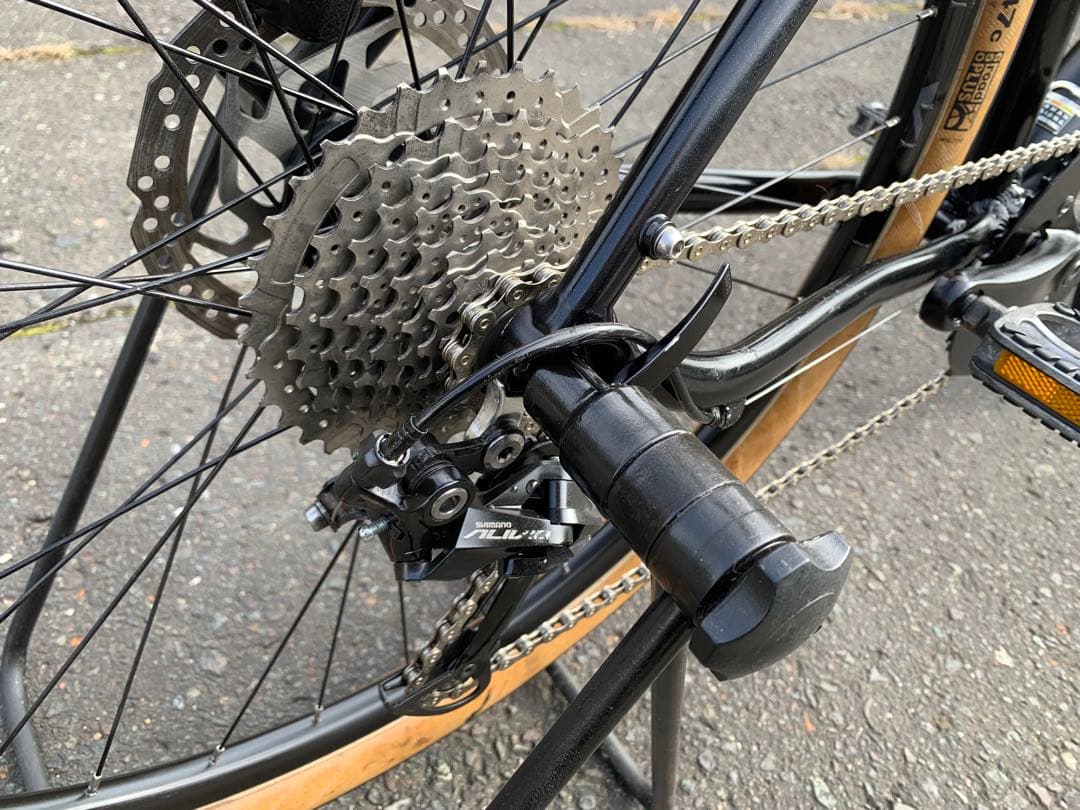 【即乘】送料無料 corratec 油圧式ディスクブレークロスバイク SHAPE