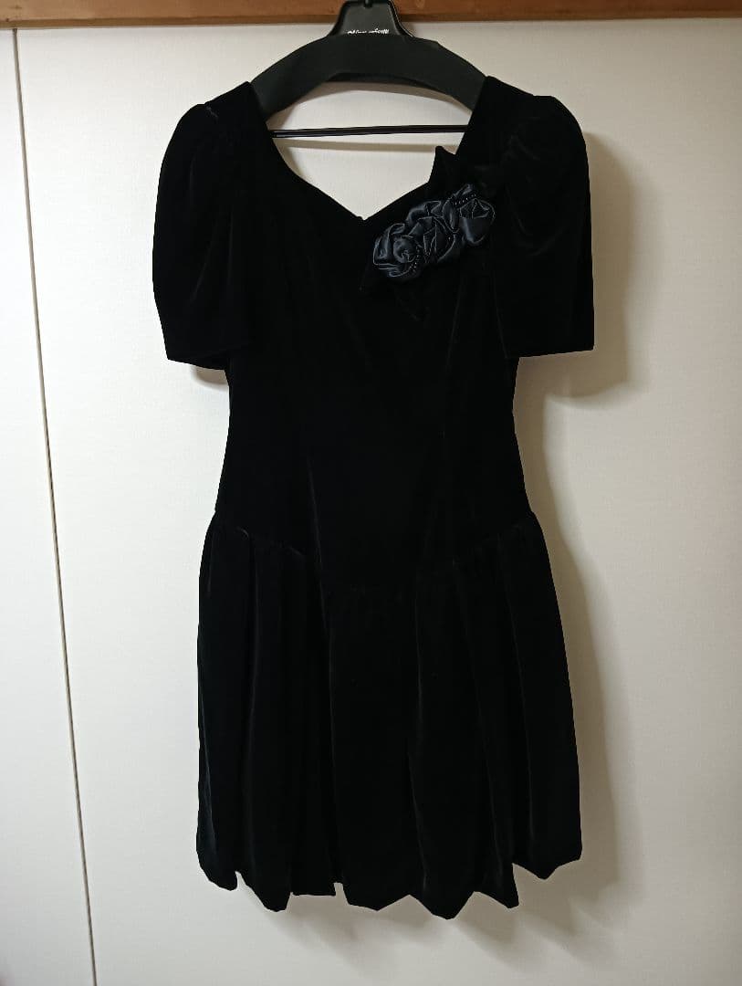 みか！パーティードレス ブラック ワンピース　ベッチン　ベロア　ベルベット
