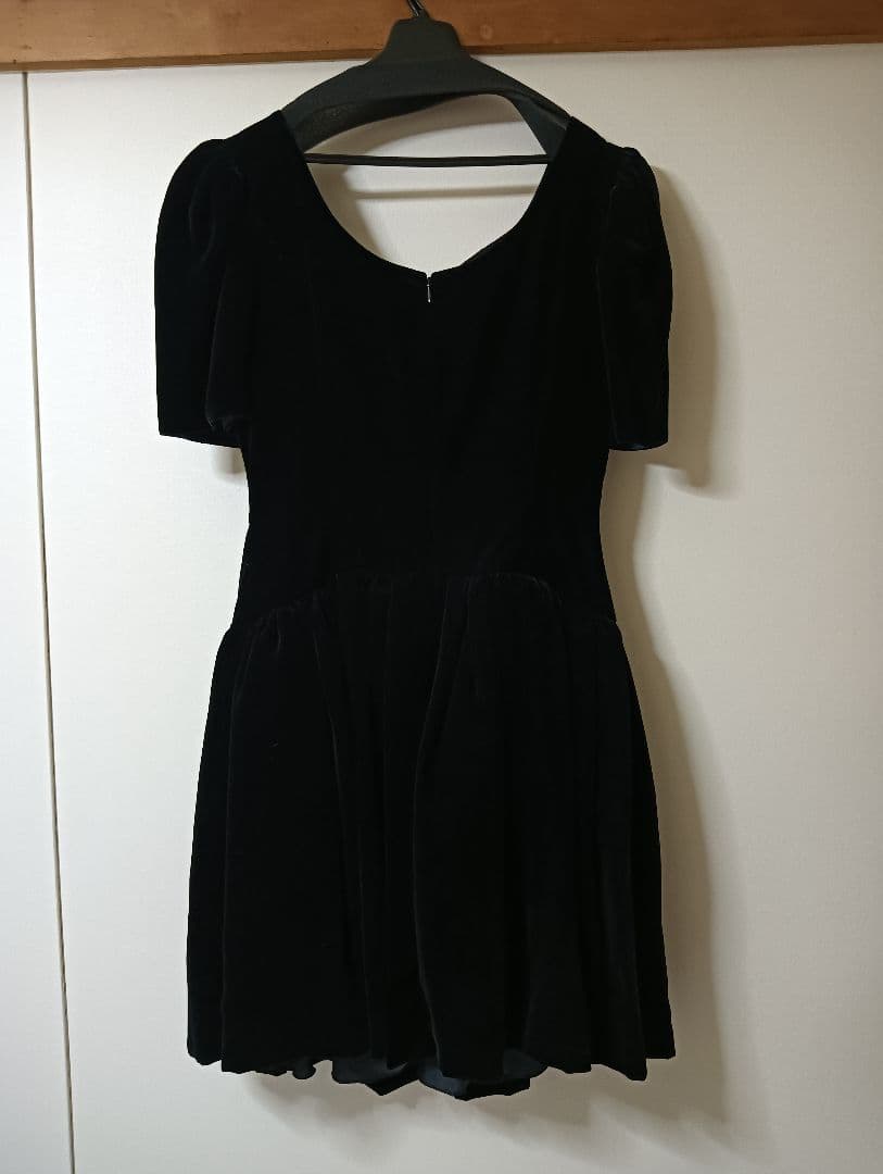みか！パーティードレス ブラック ワンピース　ベッチン　ベロア　ベルベット