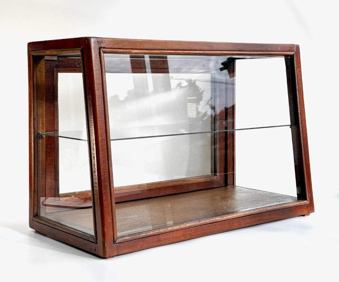 ビンテージ　昭和期の古いショーケース　ガラスケース　一点物　幅60cm