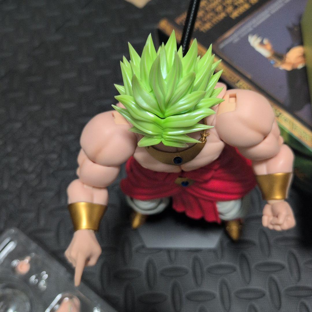 Kong studio ブロリー　ssj3　ドラゴンボール