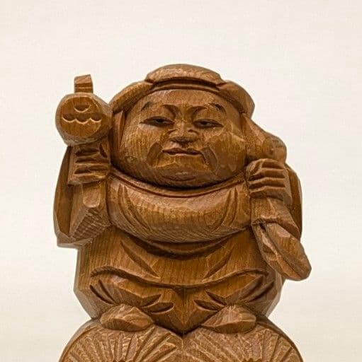 【セール・新品】大黒天　台付き　木地彫り　総高さ約11㎝　大黒様　大黒天