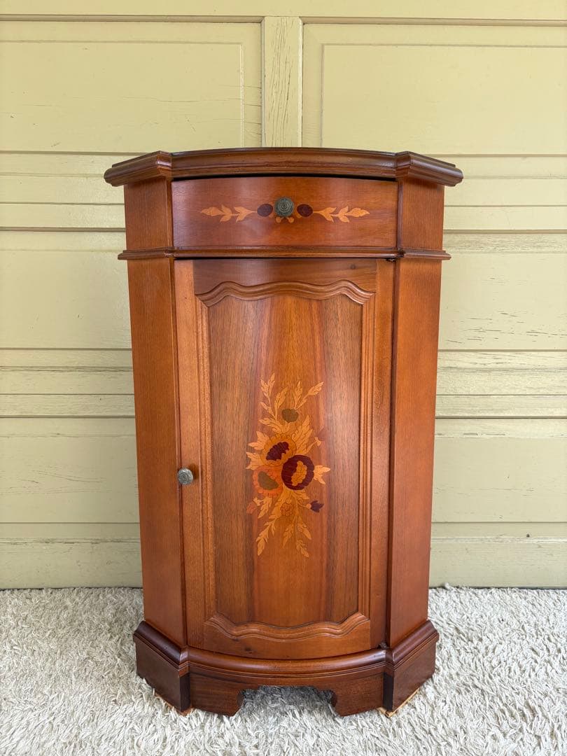 【イタリア製 象嵌細工 コーナーキャビネット】アンティーク調 インテリア家具