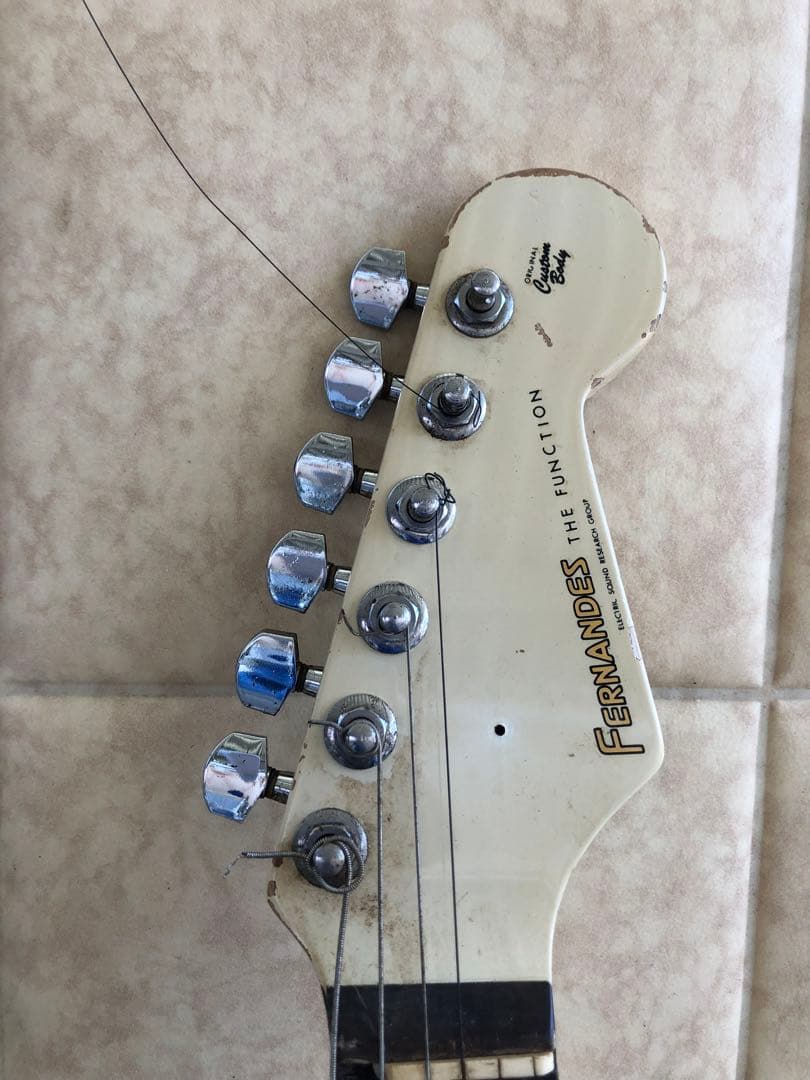 FERNANDES ストラトキャスター日本製 ホワイト 白(G69)