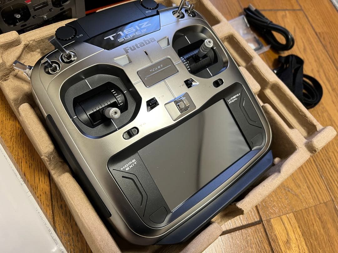 Futaba T16IZ SUPER デジタルプロポ