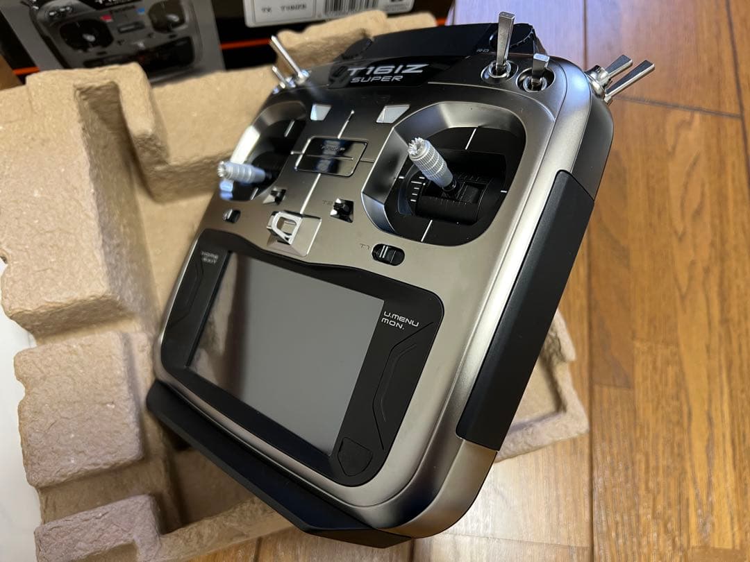 Futaba T16IZ SUPER デジタルプロポ