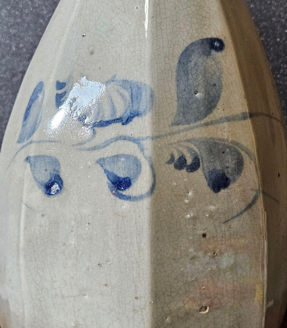 李氏朝鮮時代　李朝　青華　広口　面取り　草花文様　徳利　瓶　花入れ　茶道具　茶器