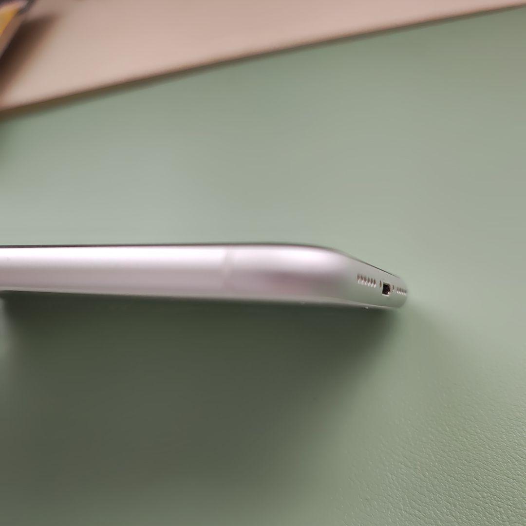 【美品】iPhone XR 64GB ホワイト本体